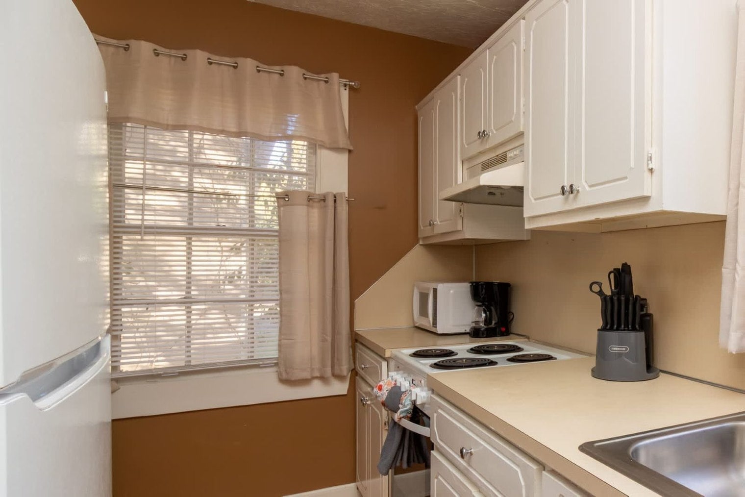 Building Photo - 2217 13th St