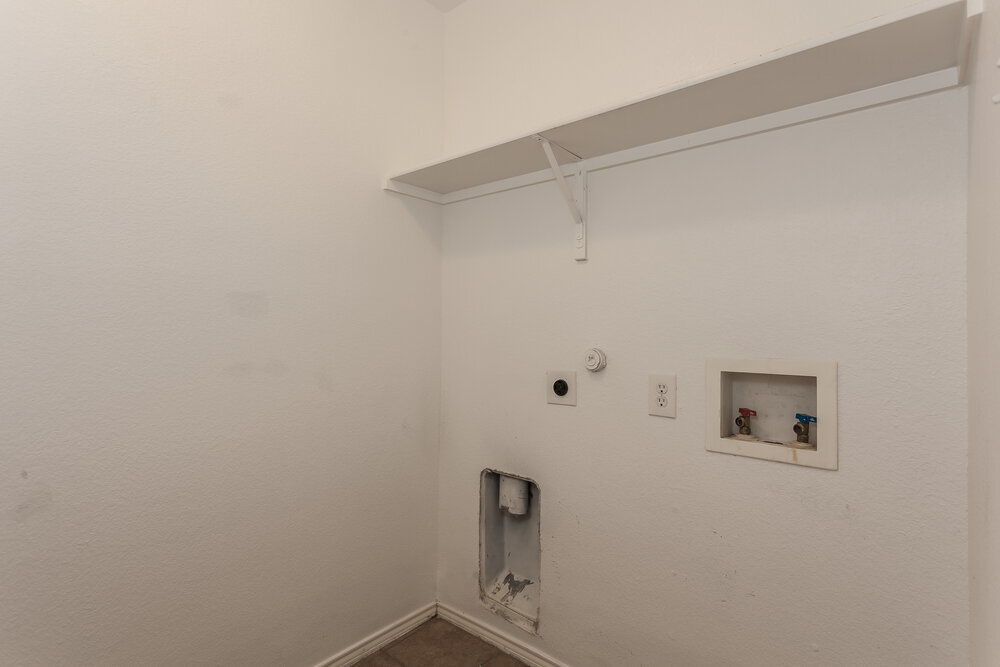 Building Photo - 1625 Grassy View Dr