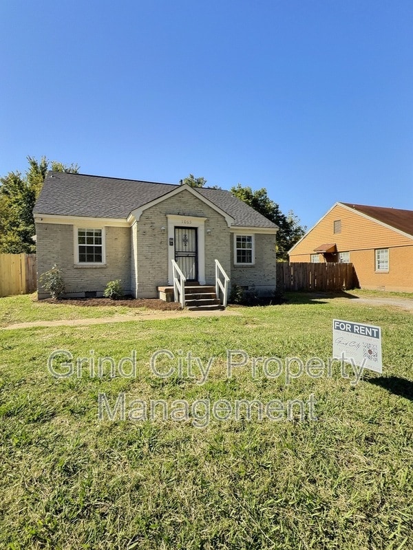 Building Photo - 1065 N Holmes St