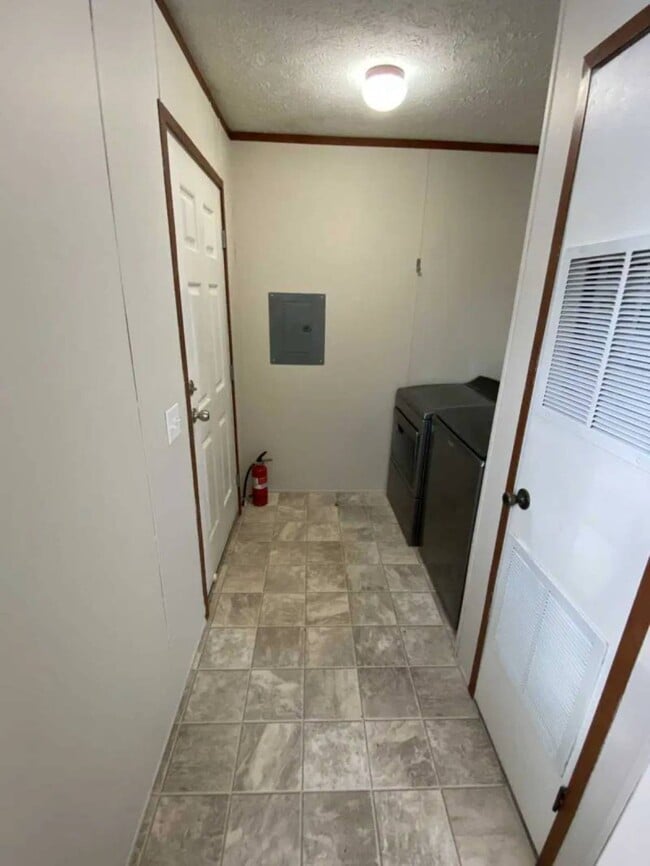 Building Photo - 4109 Bickel St