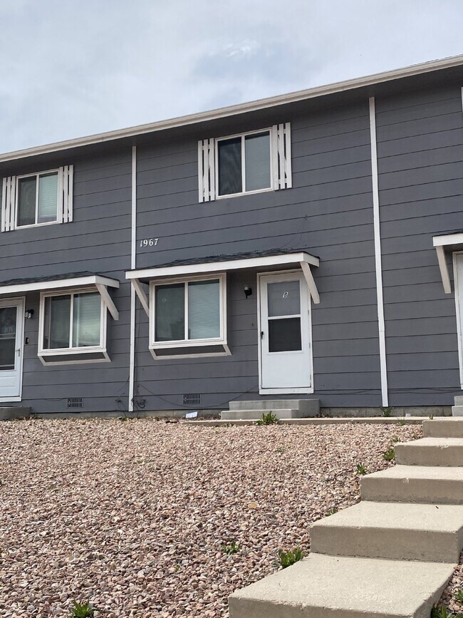 2 bedroom townhome Mineola 1967 Mineola St Colorado Springs CO