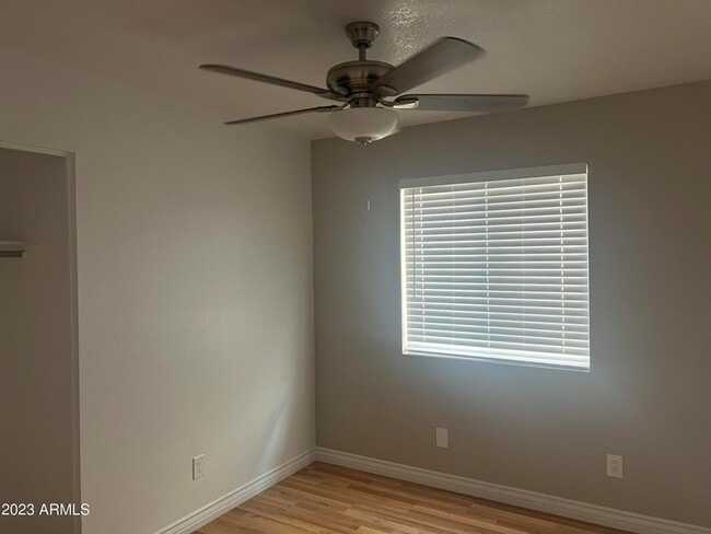 Building Photo - 1733 N La Rosa Dr