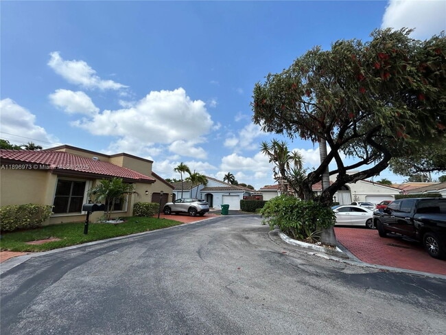 Building Photo - 8910 SW 4th Ln