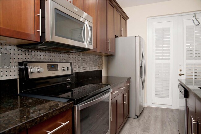 Building Photo - 14620 SW 15th St