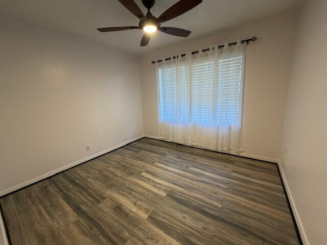 Building Photo - 402 Dunwick Ln