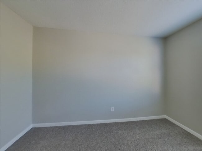 Building Photo - 7519 Lobera Dr