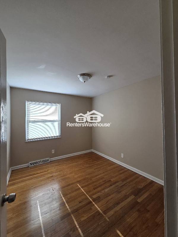 Building Photo - 3104 Wheaton Ave