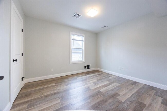 Building Photo - 214 Silver Spring St