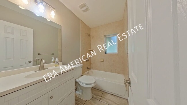 Building Photo - 507 Fir Ave