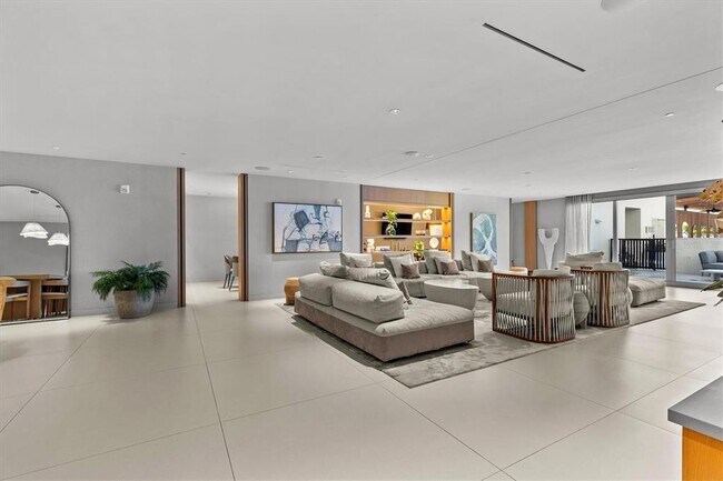 Building Photo - 1020 Sunset Point Rd