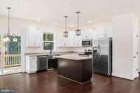 Building Photo - 12407 Sickles Ln