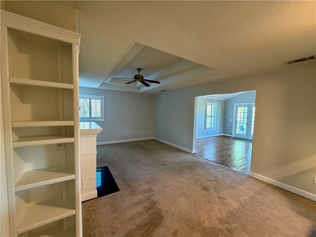 Building Photo - 311 Deerwood Cir