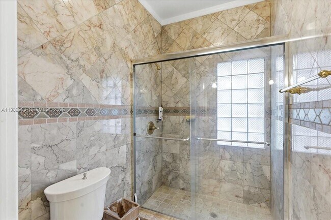 Building Photo - 1249 Biscaya Dr