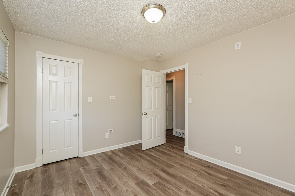 Building Photo - 4945 Manzana Dr