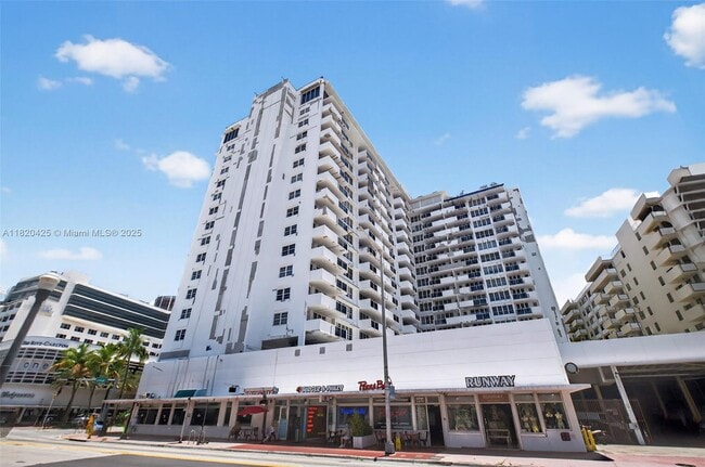 Building Photo - 100 Lincoln Rd