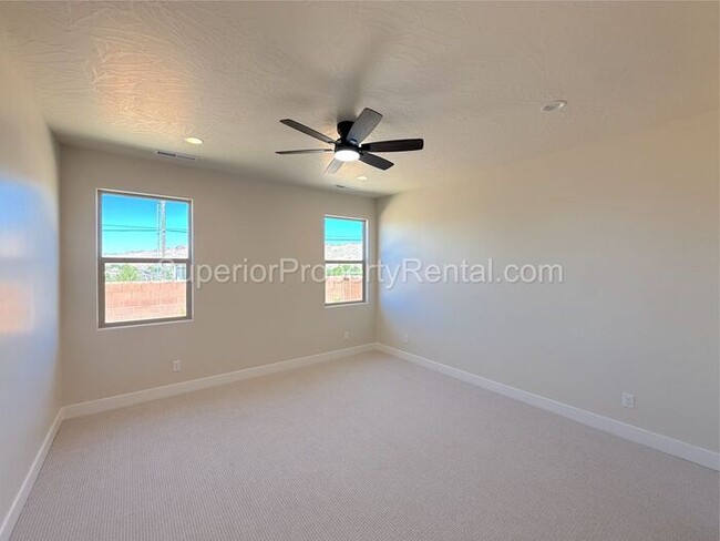 Building Photo - New 3 bed, 2 bath home with two car garage