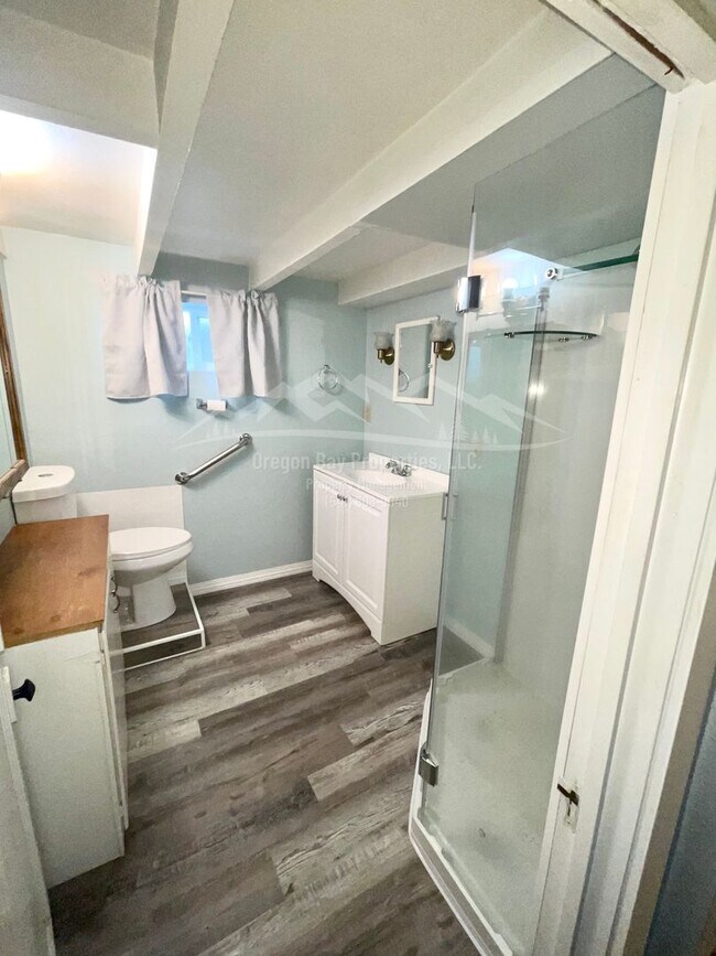 Building Photo - N. Dean St Apts.