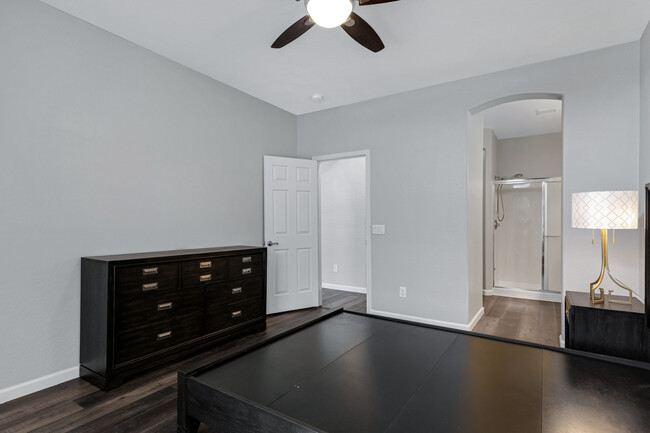 Master Bedroom, Maaster Bathroom - 440 S Val Vista Dr