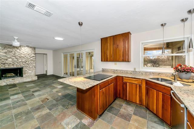 Building Photo - 26 Bounty Rd E