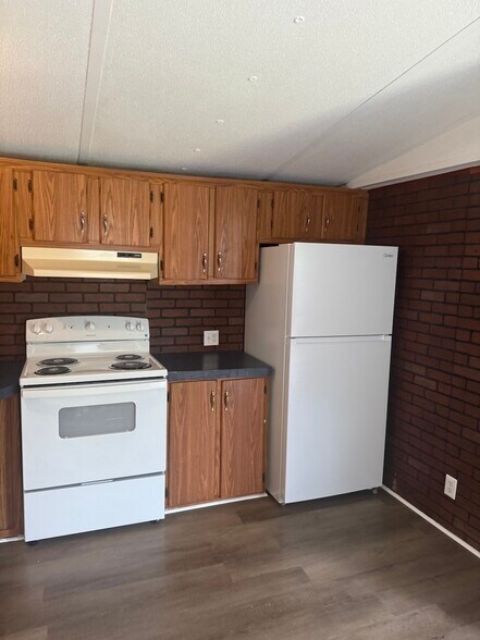 Building Photo - 878 Frye Rd