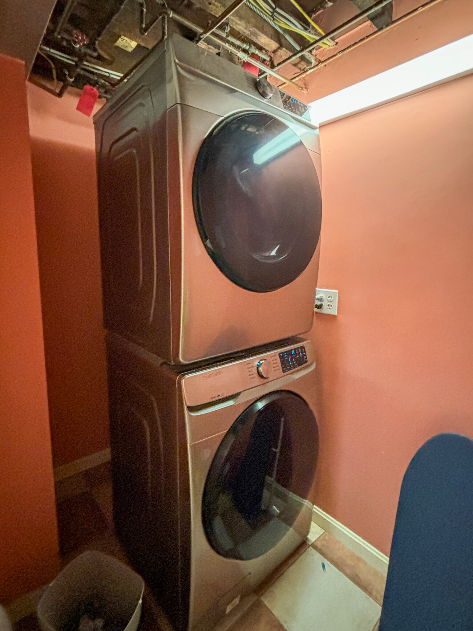 Laundry Room - 7 Austin Park