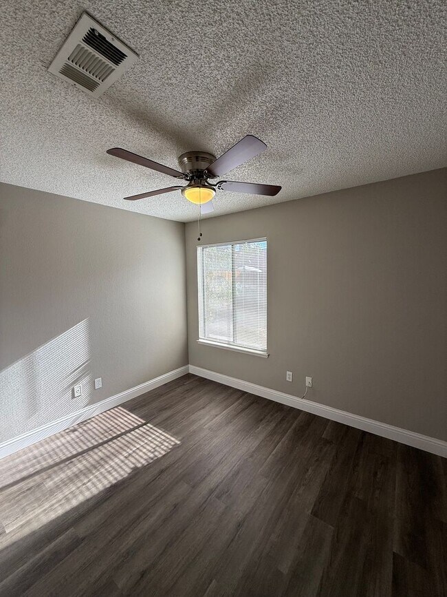 Building Photo - 4700 Wetherby Ct