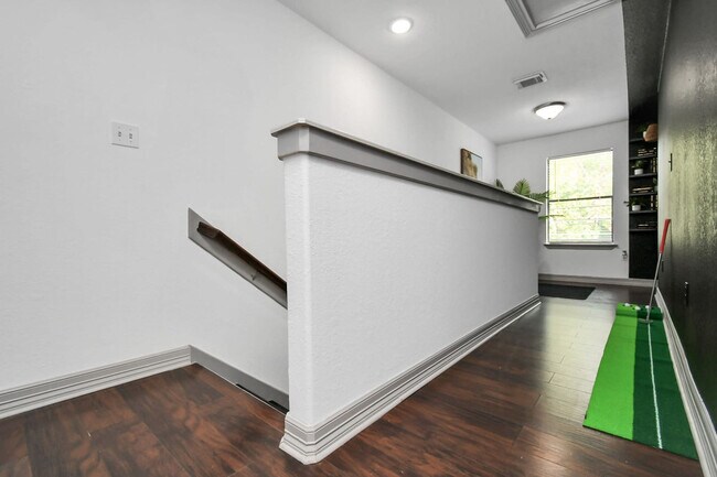 Building Photo - 2905 Baer St