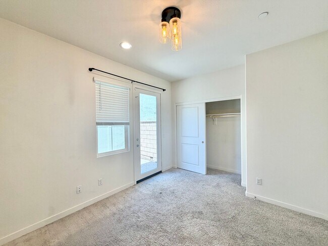 Building Photo - 30411 Ridgecrest Rd