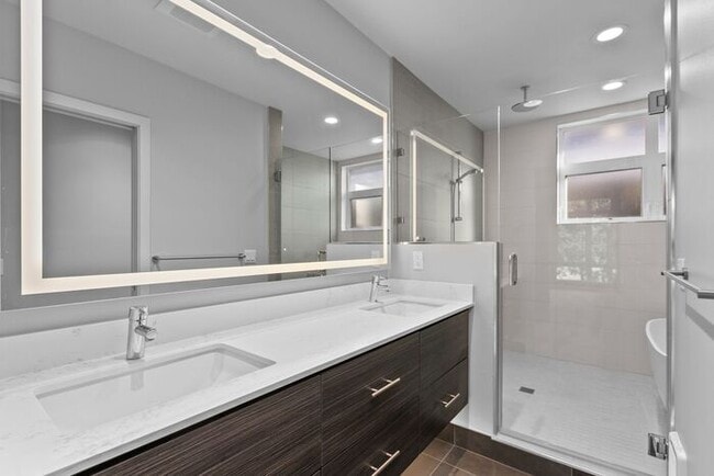 Building Photo - Stunning AIR CONDITIONED Alki Townhome w/ Rooftop Ocean View