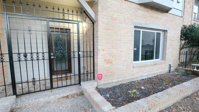 Building Photo - 632 N Eldridge Pkwy