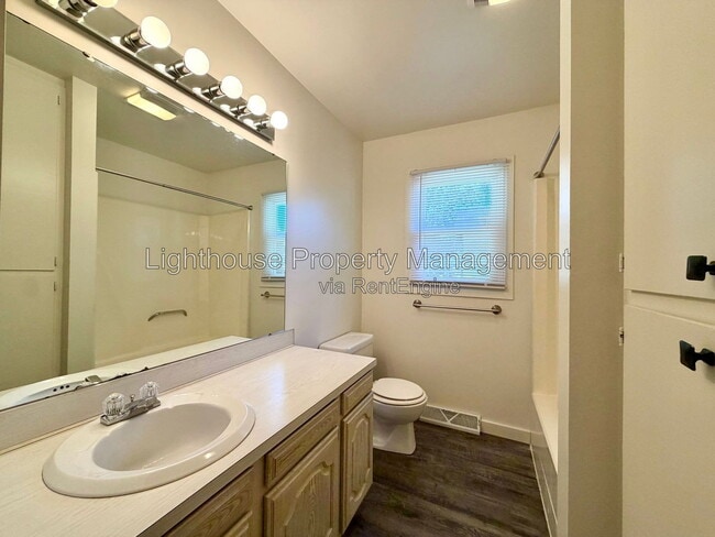 Building Photo - 487 84th St SW