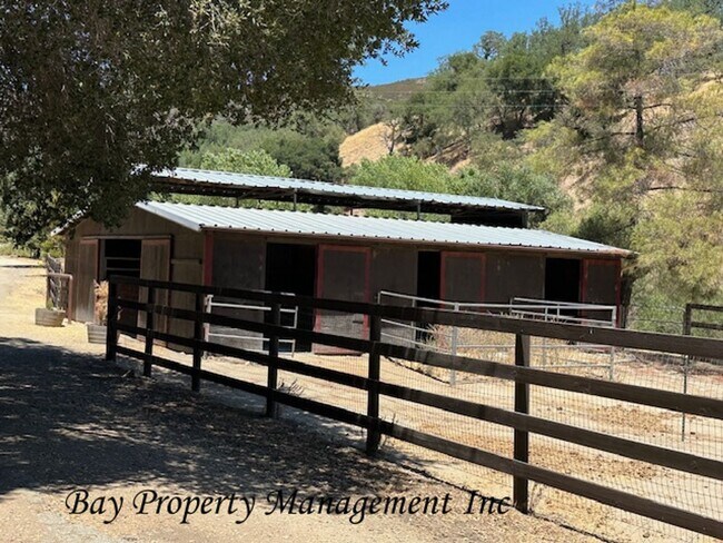 Building Photo - Rent Reduced on this unique Carmel Valley Horse Property!