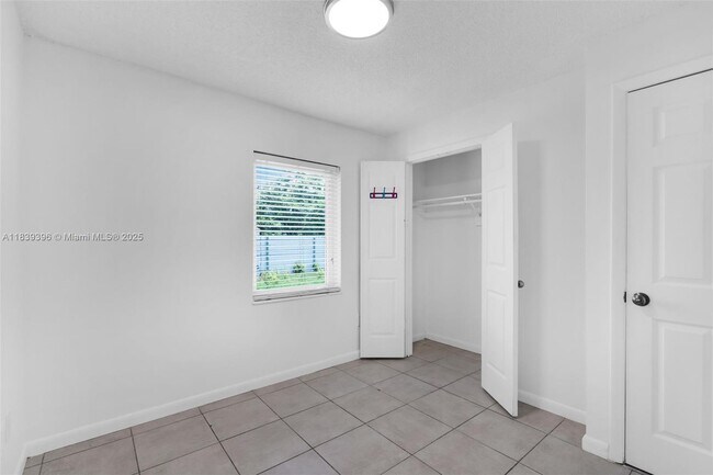 Building Photo - 13392 SW 66th Terrace