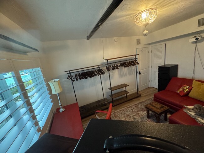 Building Photo - 8040 Tatum Waterway Dr