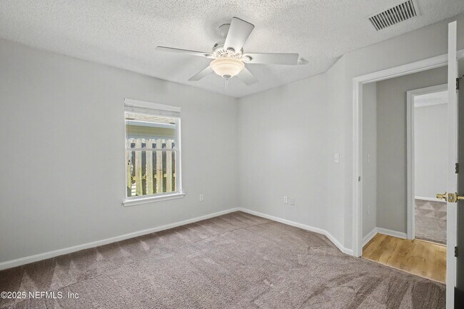 Building Photo - 1290 Ardmore St