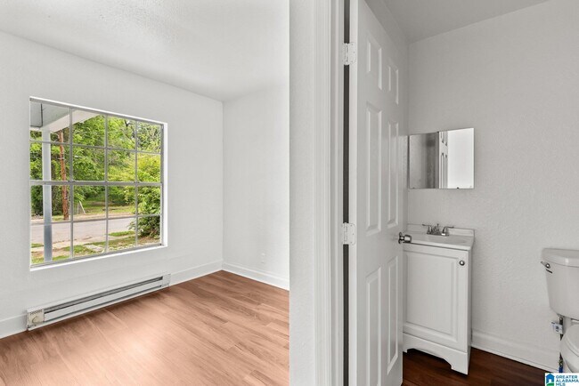Building Photo - 7213 Naples Ave
