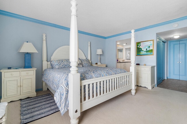 Building Photo - 3009 S Ocean Blvd