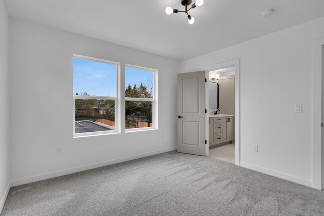 Building Photo - Move In Special Up to 3 Month's Free- Newb...