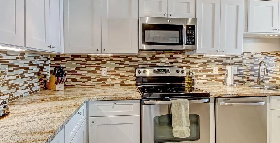 kitchen - 601 1st St S