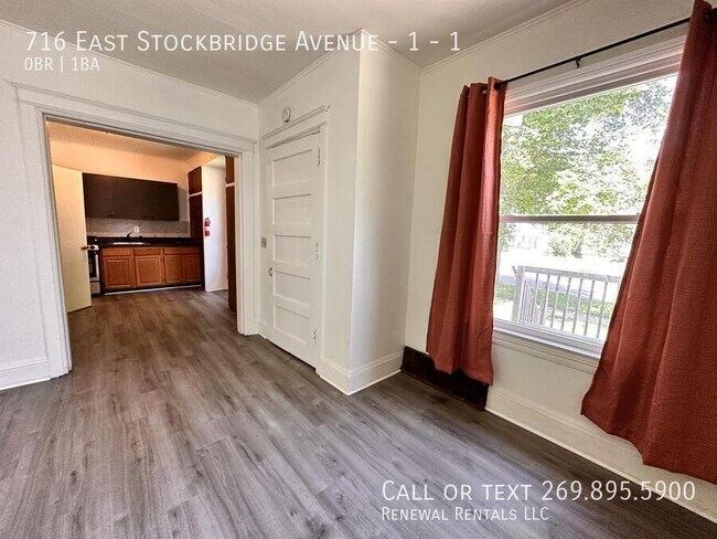 Building Photo - 716 E Stockbridge Ave