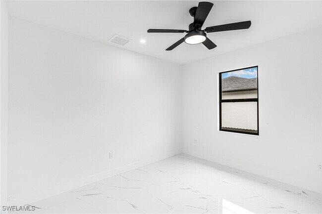 Building Photo - 3534 NW 21st St