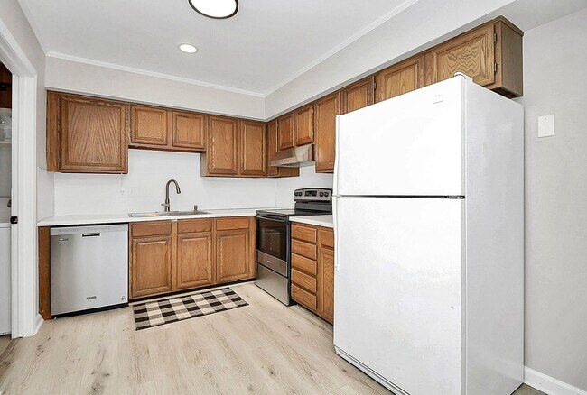 Building Photo - Spacious 2BR/2BA Condo in Prime South Charlotte Location!