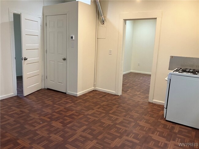 Building Photo - 291 Rother Ave