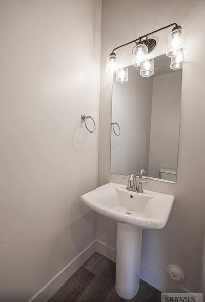 Building Photo - 651 S 2400 W