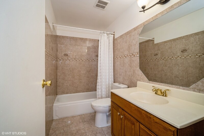 Building Photo - 974 Crabapple Dr