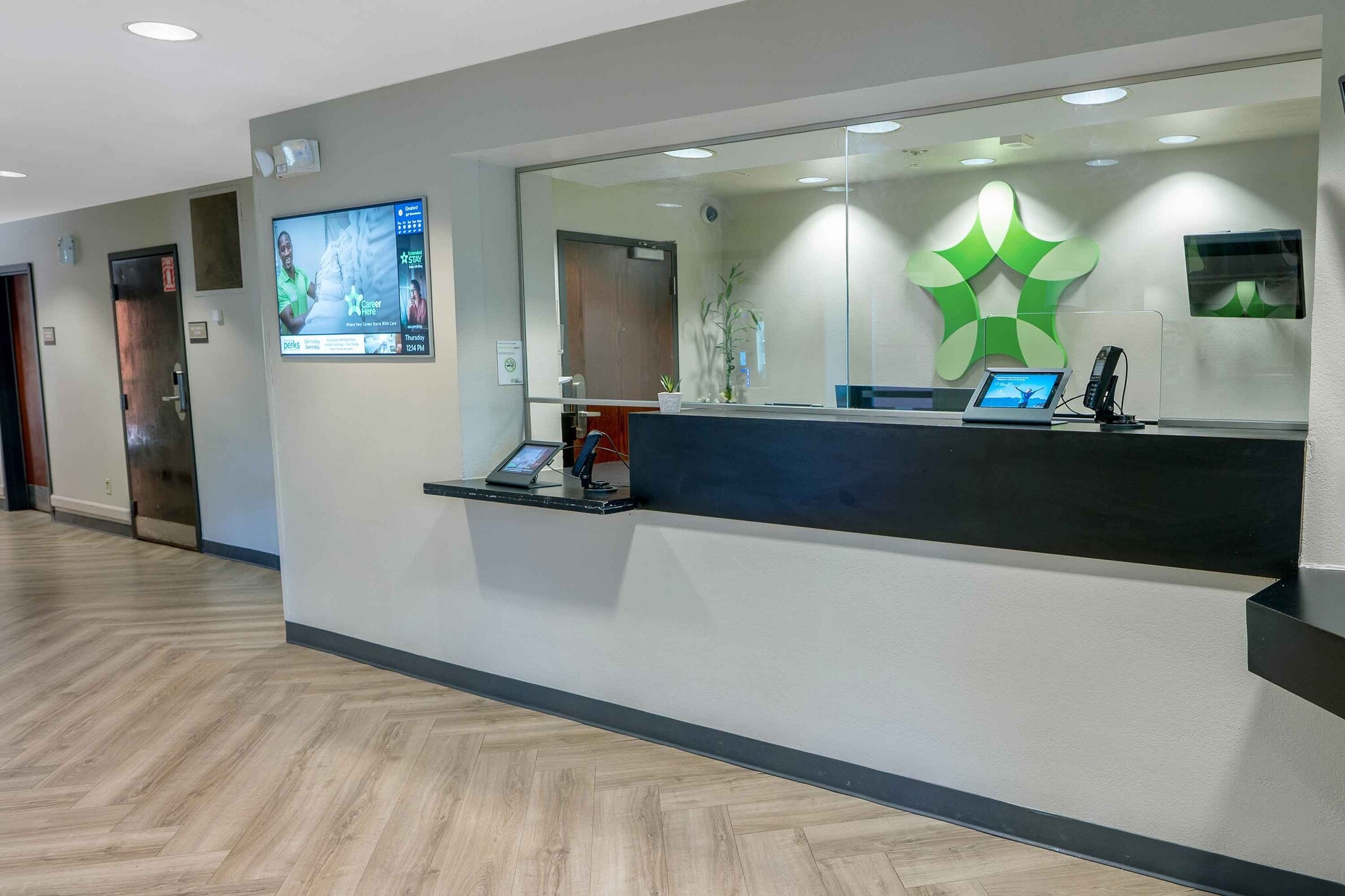 Building Photo - Furnished Studio-Orlando - Convention Ctr ...