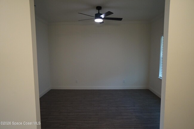 Building Photo - 153 Oakcrest Ave NE