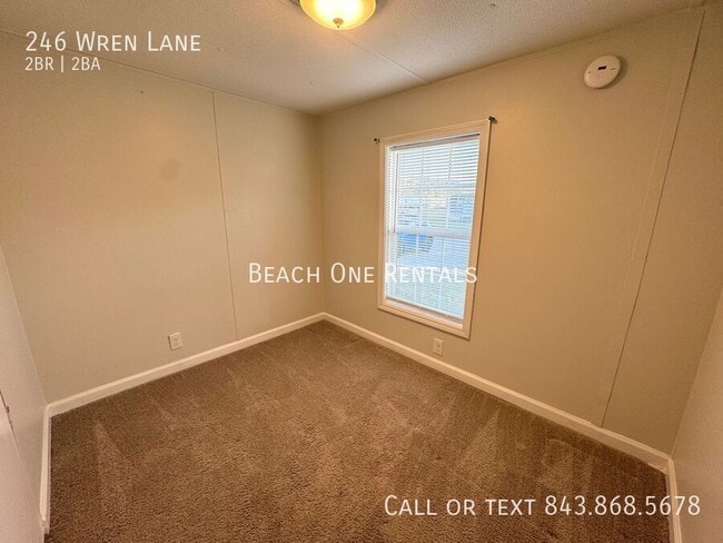 Building Photo - 246 Wren Ln