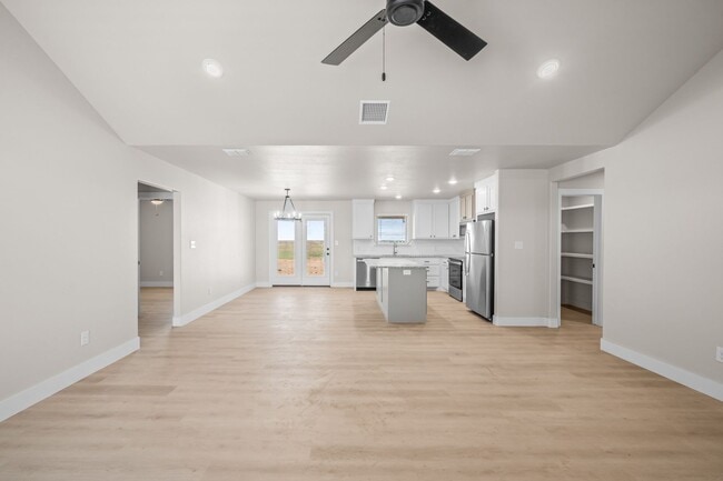 Building Photo - 10611 East C R 7400