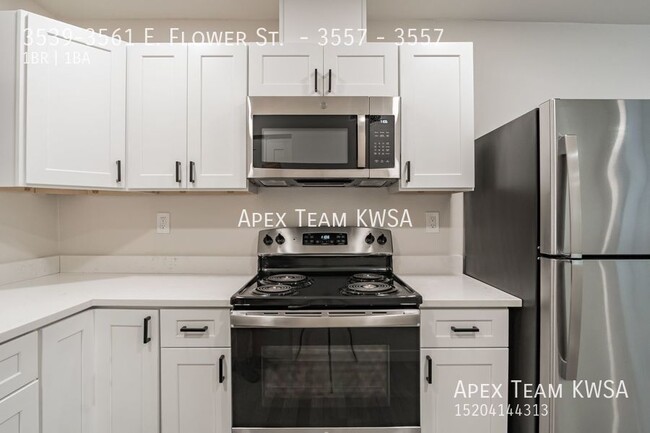 Building Photo - $1045-Contemporary 1 Bed | 1 Bath Unit in ...